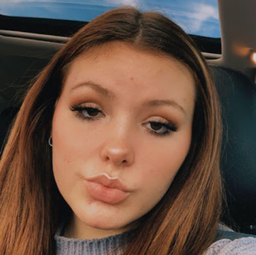 Meet your Posher, Katelyn